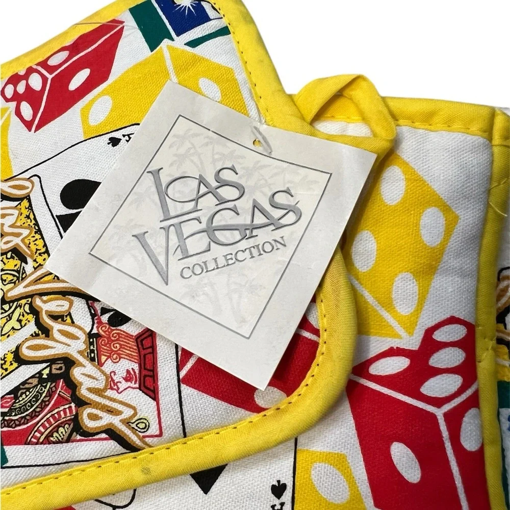 NEW LAS VEGAS COLLECTION Oven Mitt, Pot Holder, and Kitchen Towel Set NWT